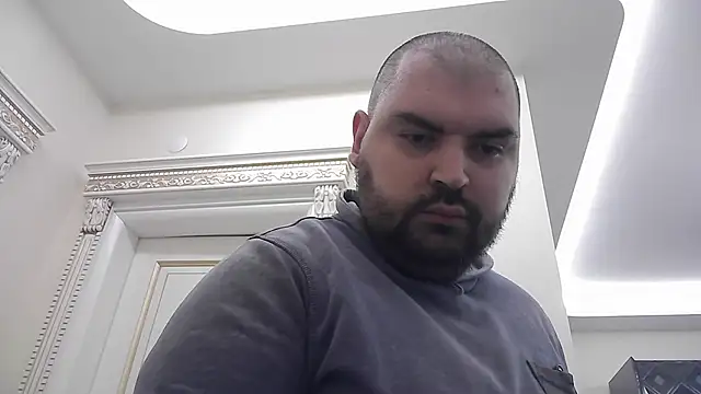 KIZLAZIMYaa online show from November 11, 2025, 4:40 am