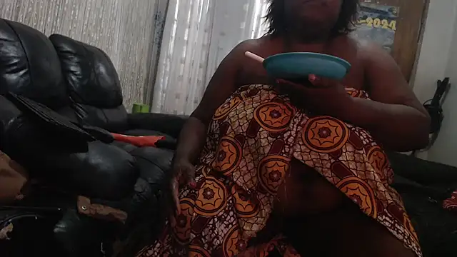 MATUREBUSSTY online show from July 15, 2026, 5:31 pm