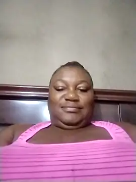 MATUREBUSSTY online show from April 6, 2026, 8:10 pm