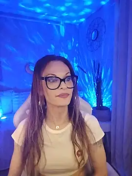 Luna Kitanna online show from June 21, 2026, 9:09 pm
