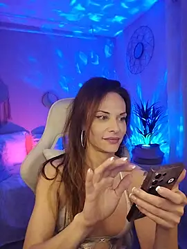 Luna Kitanna online show from July 5, 2026, 8:10 am
