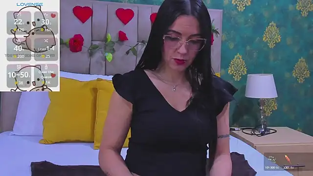 Snapshot of SuzanSmithh chatting on October 8, 2025, 11:23 am SuzanSmithh online show from October 8, 2025, 11:23 am