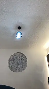 Snapshot of IsabelaVanegas_ chatting on December 3, 2025, 5:34 pm IsabelaVanegas online show from December 3, 2025, 5:34 pm