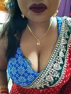 Snapshot of YR-SHIVANI chatting on September 17, 2025, 4:14 am YR-SHIVANI online show from September 17, 2025, 4:14 am