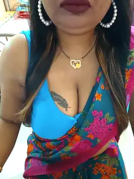 Snapshot of YR-SHIVANI chatting on February 19, 2025, 4:34 am YR-SHIVANI online show from February 19, 2025, 4:34 am