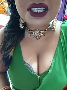 Snapshot of YR-SHIVANI chatting on September 18, 2025, 4:48 am YR-SHIVANI online show from September 18, 2025, 4:48 am