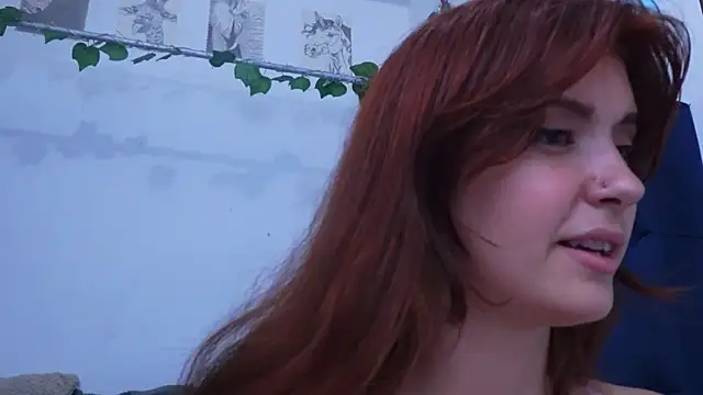 Snapshot of AliciaBasch chatting on October 13, 2025, 12:12 am AliciaBasch online show from October 13, 2025, 12:12 am