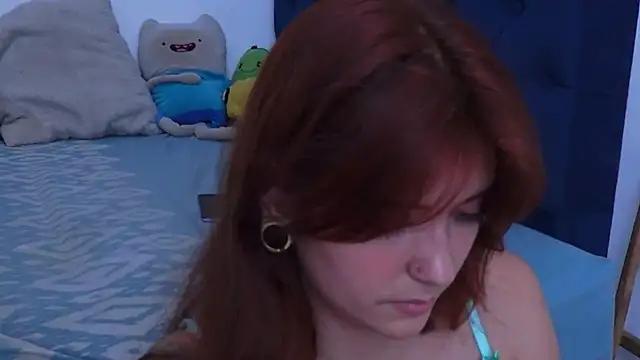 Snapshot of AliciaBasch chatting on October 8, 2025, 3:41 am AliciaBasch online show from October 8, 2025, 3:41 am