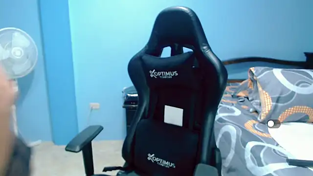 Lily Benet1 online show from February 4, 2026, 10:38 pm