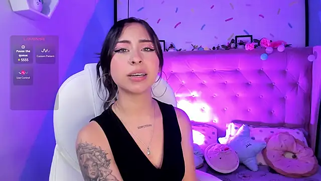  cloe martinez online show from February 27, 2025, 2:35 am