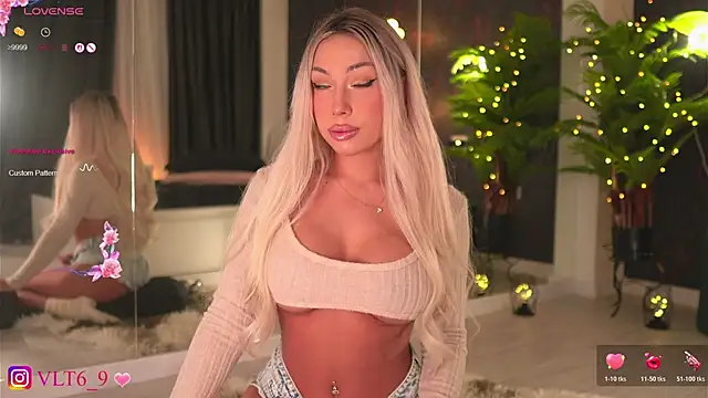 violettabunny03 online show from November 1, 2025, 11:53 pm