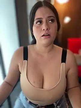 Natalia Cleark09 online show from March 11, 2026, 4:45 pm