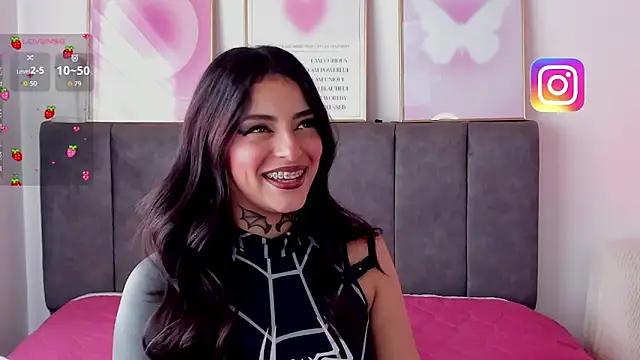 Snapshot of Hinataw33d01 chatting on March 27, 2026, 8:54 pm Hinataw33d01 online show from March 27, 2026, 8:54 pm