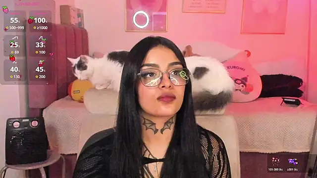 Snapshot of Hinataw33d01 chatting on November 30, 2025, 2:23 am Hinataw33d01 online show from November 30, 2025, 2:23 am