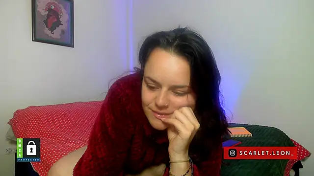 Scarletleon77 online show from March 10, 2026, 4:33 pm