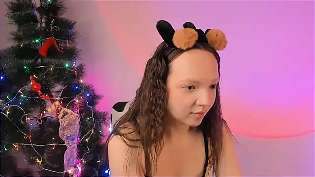 Snapshot of ShannaGate chatting on December 21, 2024, 10:28 am ShannaGate online show from December 21, 2024, 10:28 am