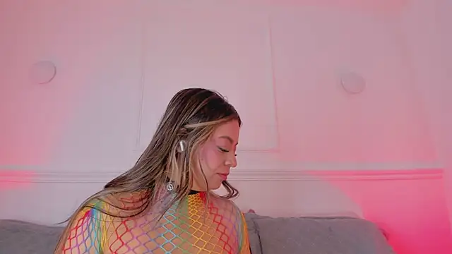 sarah-bonneth online show from April 7, 2026, 11:45 am