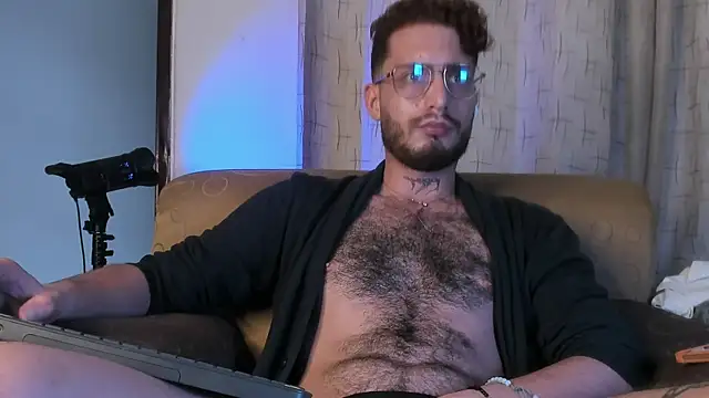 axel giracr online show from February 23, 2025, 10:20 pm