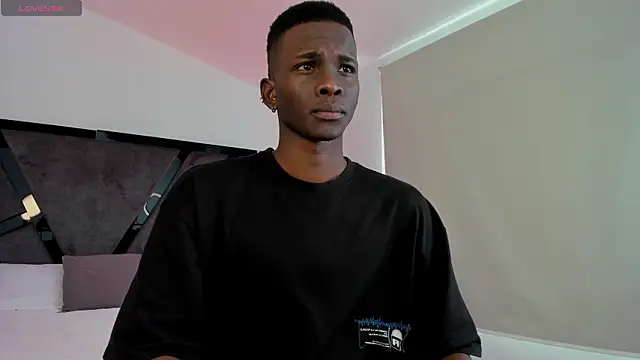 JacksonMuller  online show from April 14, 2026, 12:54 pm