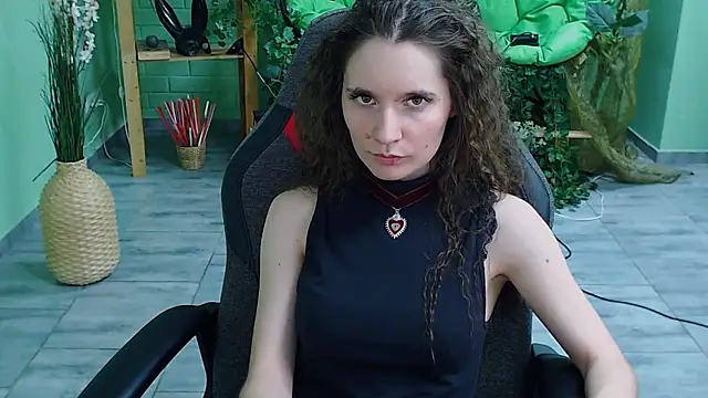 Snapshot of Miss_Barbara_ chatting on March 5, 2025, 12:27 am Miss Barbara online show from March 5, 2025, 12:27 am