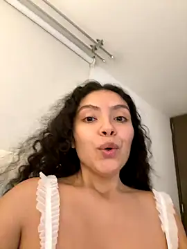 Snapshot of Nathcurly_ chatting on November 29, 2025, 11:05 pm Nathcurly online show from November 29, 2025, 11:05 pm