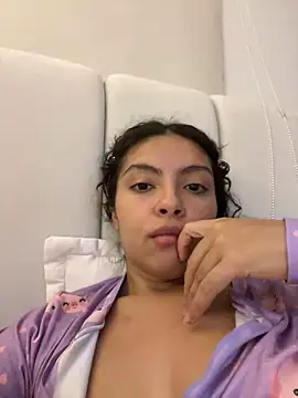 Snapshot of Nathcurly_ chatting on March 8, 2025, 2:45 am Nathcurly online show from March 8, 2025, 2:45 am