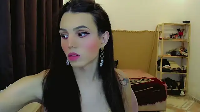 Snapshot of Sophie_Fantasys chatting on February 6, 2026, 2:35 pm Sophie Fantasys online show from February 6, 2026, 2:35 pm