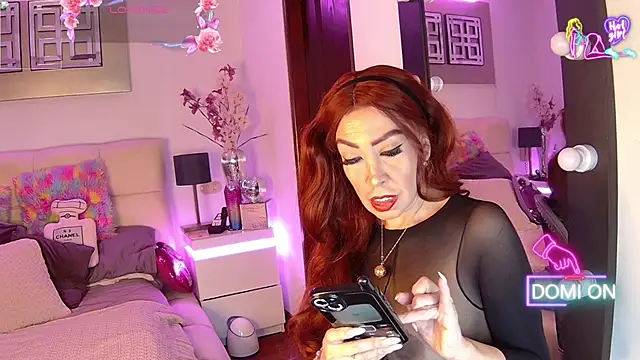 Snapshot of EvelinaGrey chatting on March 3, 2026, 11:28 am EvelinaGrey online show from March 3, 2026, 11:28 am