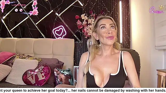 EvelinaGrey online show from May 16, 2026, 12:20 am