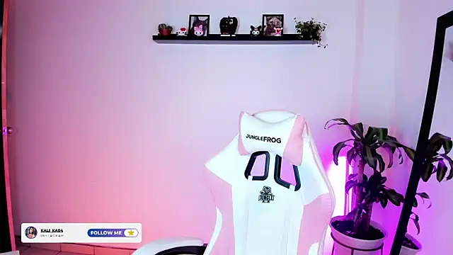 kali ka  online show from November 29, 2025, 2:44 am