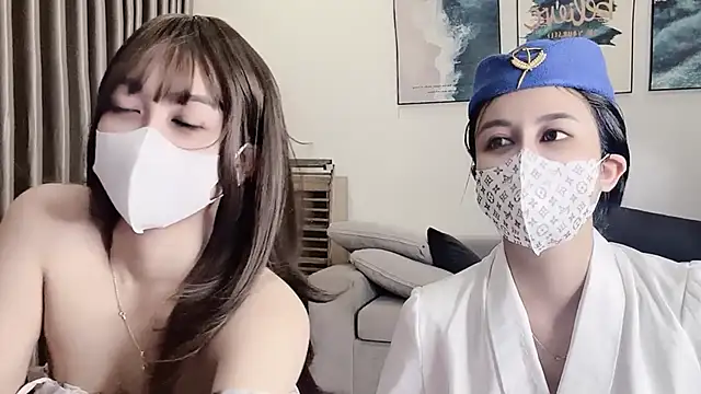 Mono-Stewardesss online show from September 20, 2025, 8:52 am