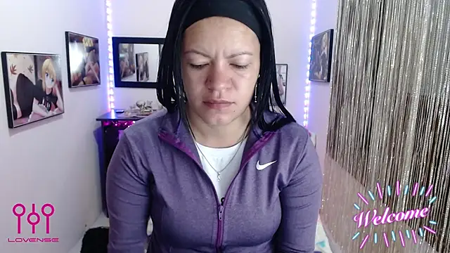 Cristal w online show from October 2, 2025, 12:41 pm