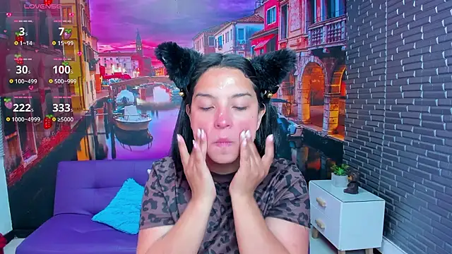 Small naughty  online show from March 6, 2026, 1:39 pm