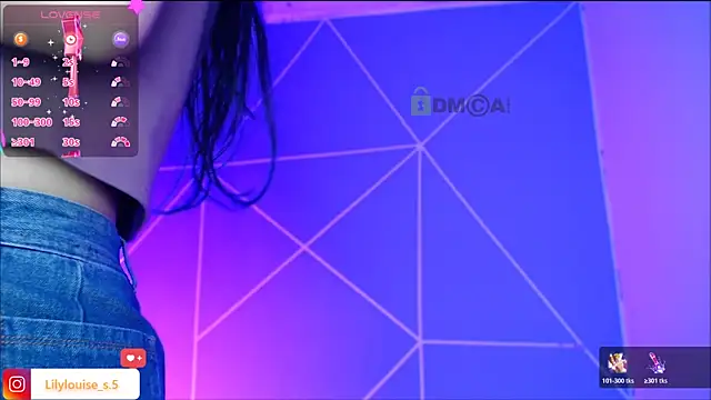 lilylouisee online show from November 7, 2025, 3:00 am