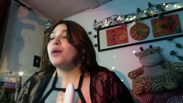 dreamgirl sweet online show from August 1, 2026, 4:54 am