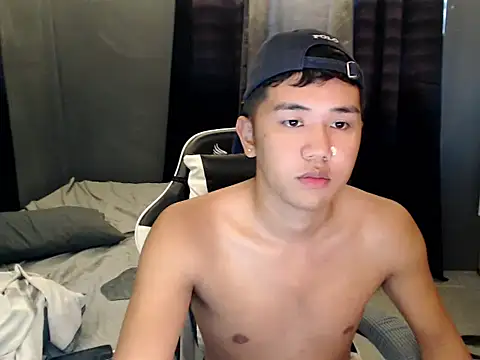 xgregor07 online show from September 24, 2025, 8:43 am