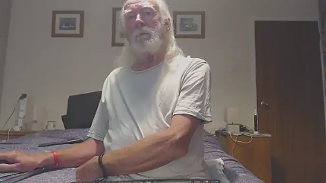 WaverlyKernow online show from June 18, 2026, 11:26 am