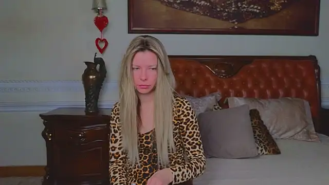 Real Tini online show from February 13, 2026, 6:13 am