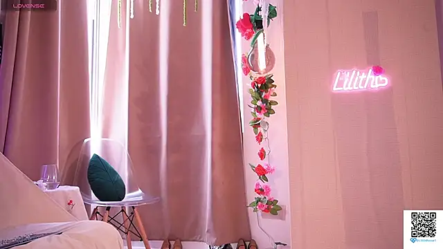 lilith  rosse online show from April 21, 2026, 4:13 pm