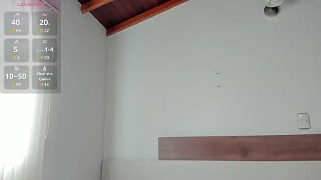 Snapshot of _fullmoon chatting on March 8, 2025, 9:29 pm fullmoon online show from March 8, 2025, 9:29 pm