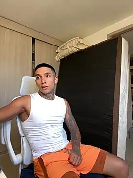 sendfer online show from October 25, 2025, 10:10 pm