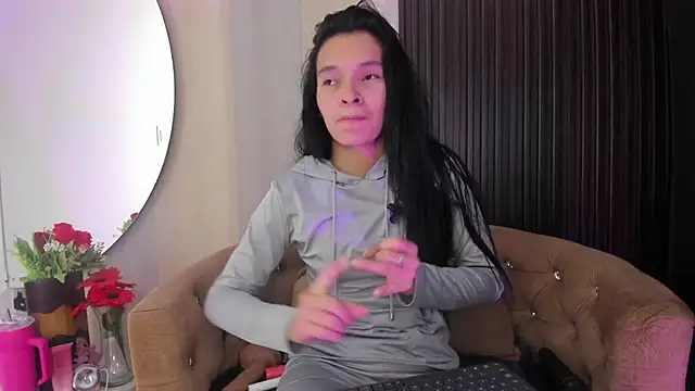  shantal smith online show from April 6, 2026, 1:34 am