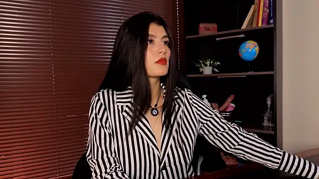 missatenea online show from July 21, 2026, 1:56 pm