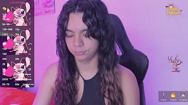 Snapshot of Megan_Miles02 chatting on October 29, 2025, 7:35 pm Megan Miles02 online show from October 29, 2025, 7:35 pm