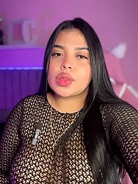 Snapshot of Emily_cooper20 chatting on February 26, 2026, 12:32 am Emily cooper20 online show from February 26, 2026, 12:32 am