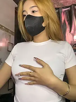 Snapshot of -KathySweet- chatting on March 19, 2025, 2:13 pm -KathySweet- online show from March 19, 2025, 2:13 pm