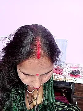 reemacouple007 online show from February 4, 2026, 6:52 am