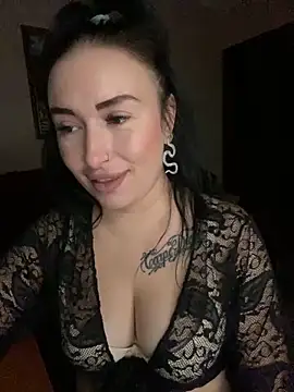 Roxana Bell online show from October 24, 2025, 7:13 pm