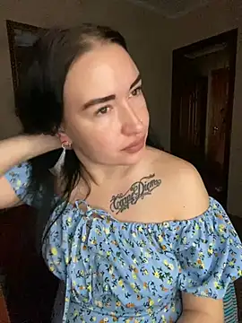 Roxana Bell online show from April 11, 2026, 7:56 am