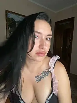 Roxana Bell online show from June 22, 2026, 12:35 pm